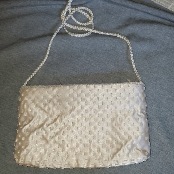 Beaded Long shoulder strap White purse - Picture 4 of 8